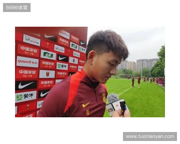 李昊:第一场输越南有很多客观因素 杨希天天给我炫耀全运会金牌