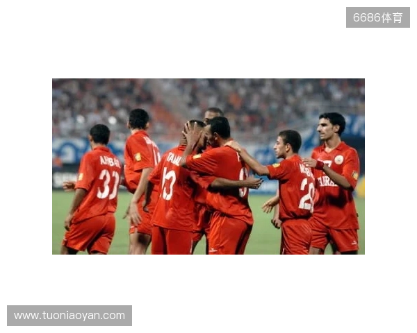 亚预赛出线关键战!中国香港vs新加坡首发:安永佳、陈晋一领衔